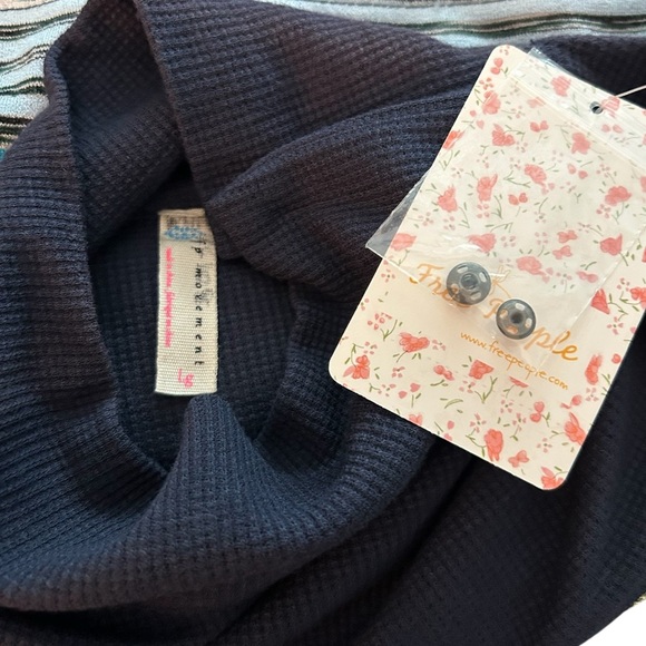 NWT Free People Movement Mountain Momma Striped Cropped Long Sleeve Top - Picture 6 of 10